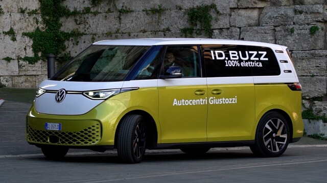 Perugia, mobilità alternativa: tra ID Buzz e Minimetrò l’intesa è ‘100% elettrica’